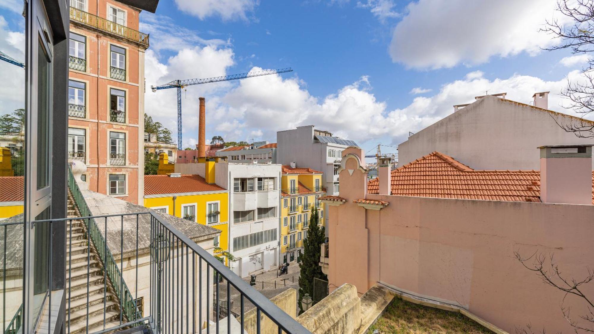Classy 2bdr House With Balcony By Lovelystay Apartamento Lisboa