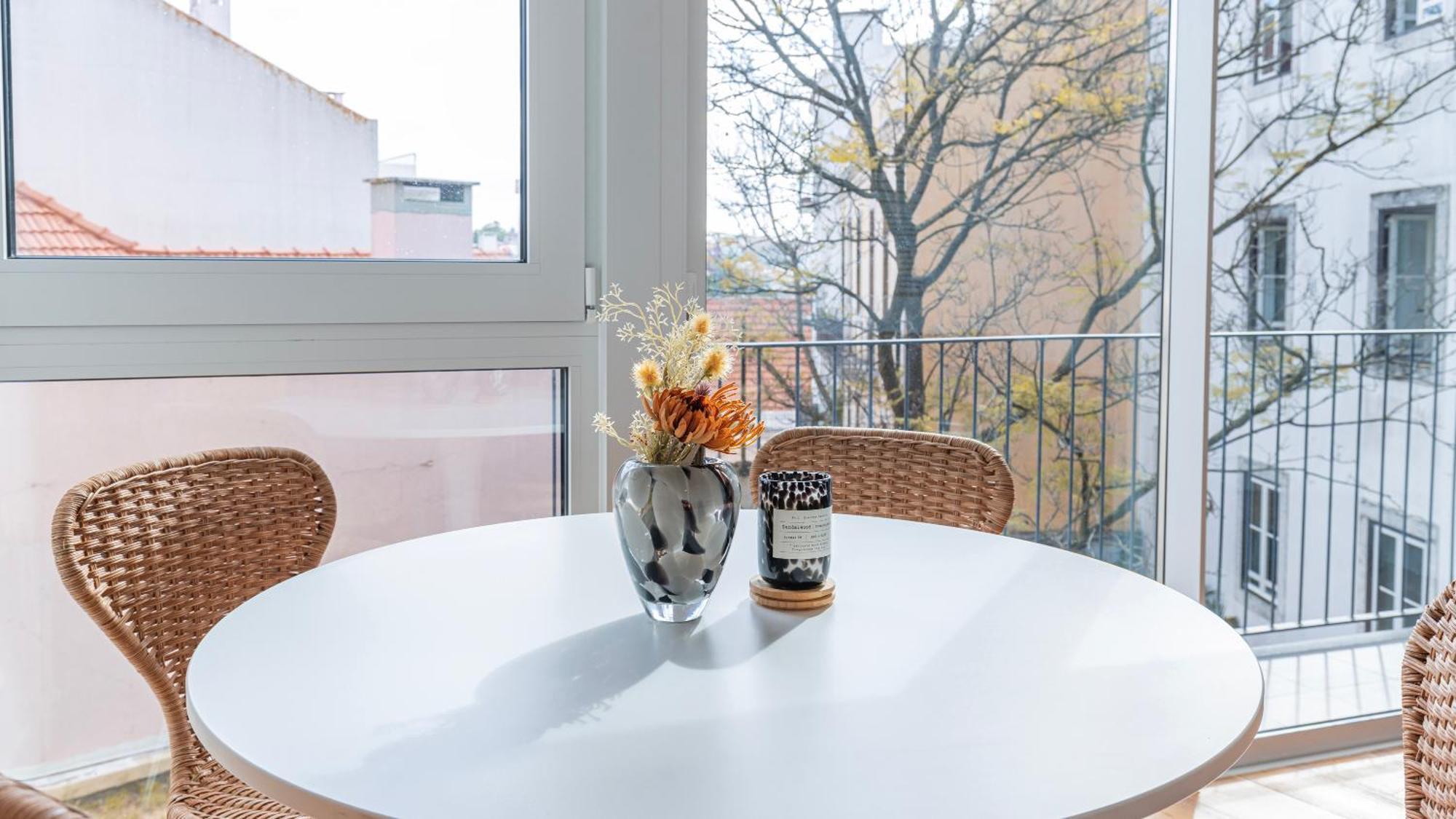 Apartamento Classy 2bdr House With Balcony By Lovelystay